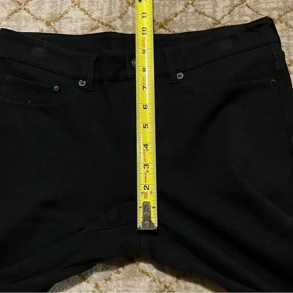 Eddie Bauer Womens Size 6 Black Skinny Jeans Rayon Nylon Spandex Zip Up - Picture 9 of 10